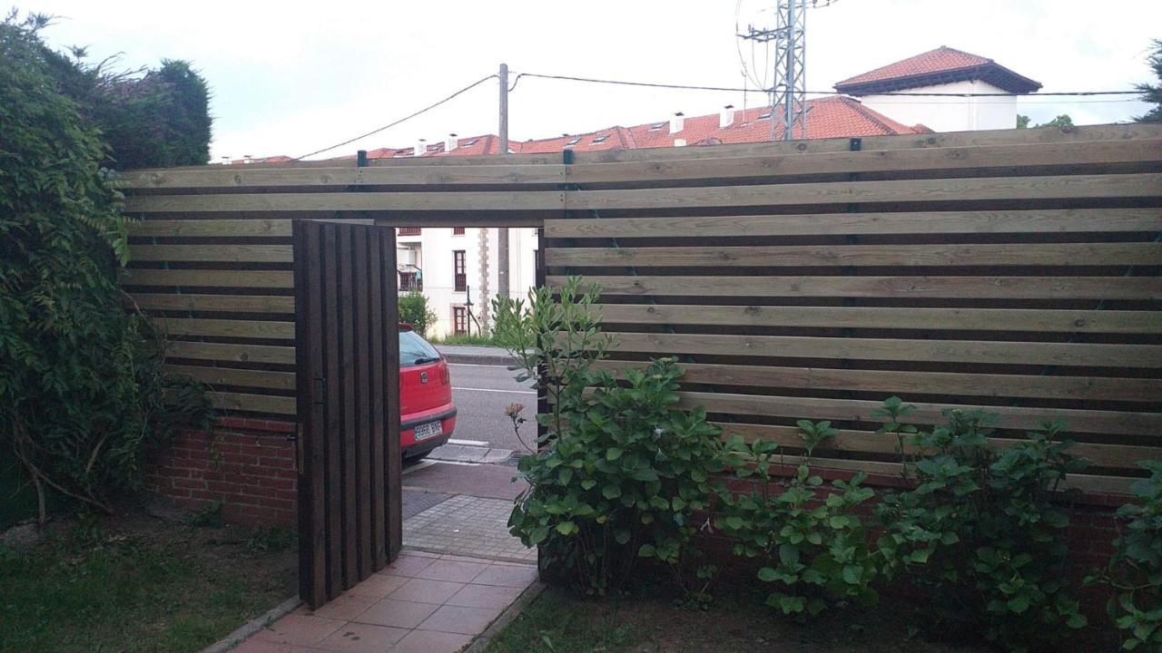 Apartment En El Paseo De Manuel Noriega, Nº 9, Con Jardin Privado, Wifi, En Comillas